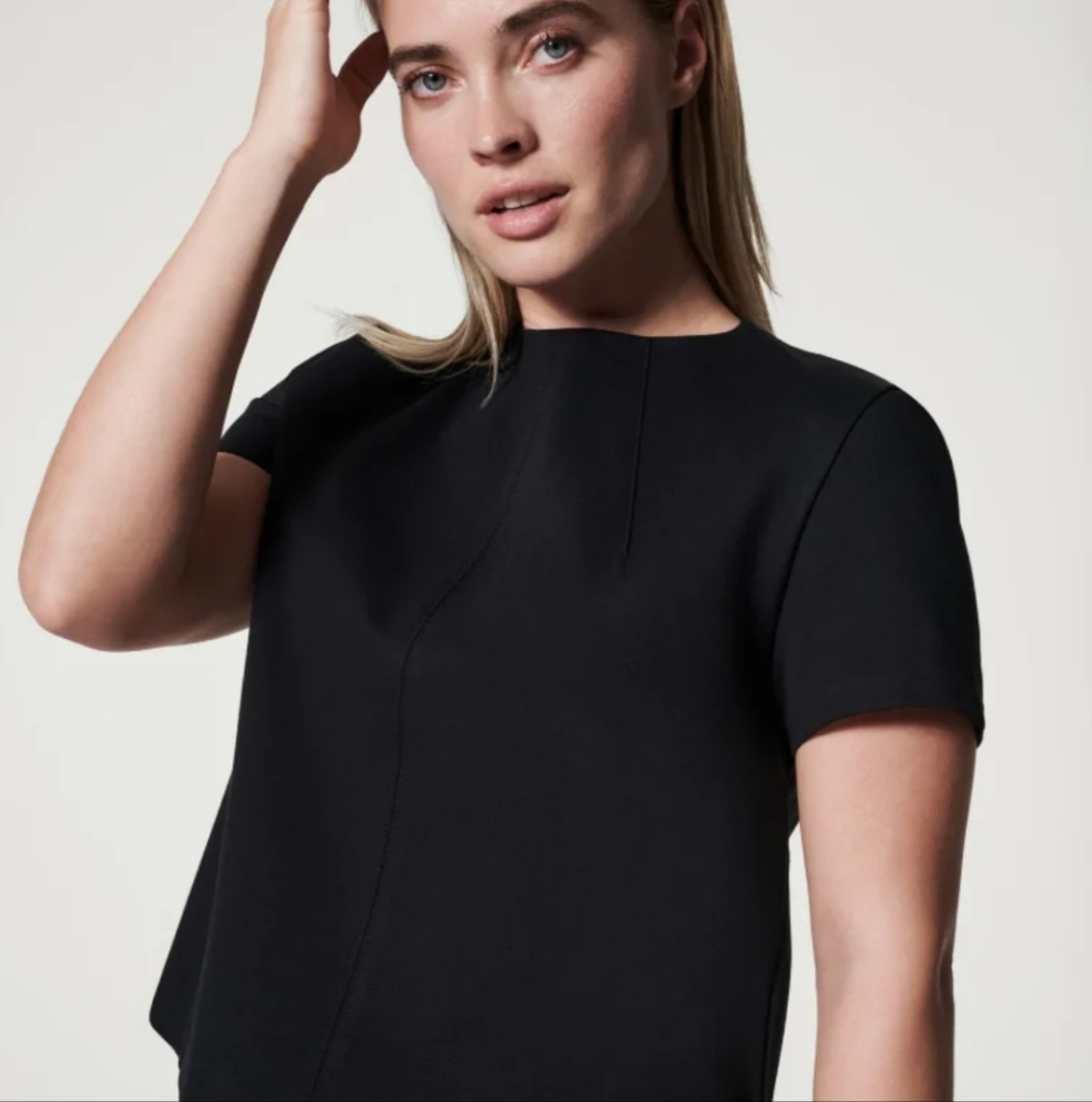 Spanx The Perfect Funnel Neck Top Size Small Nwt
